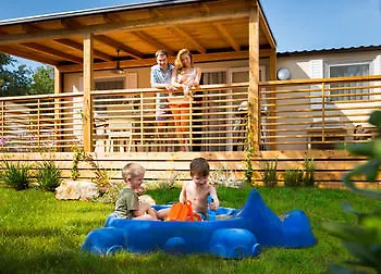 Superior Mobile Homes Lanterna Hotel 3*